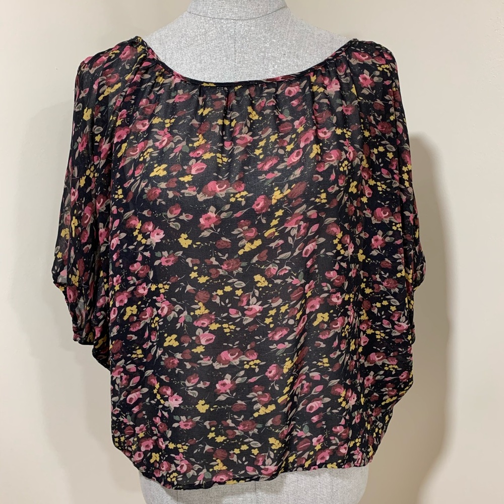 Sheer, open shoulder, mid sleeve top